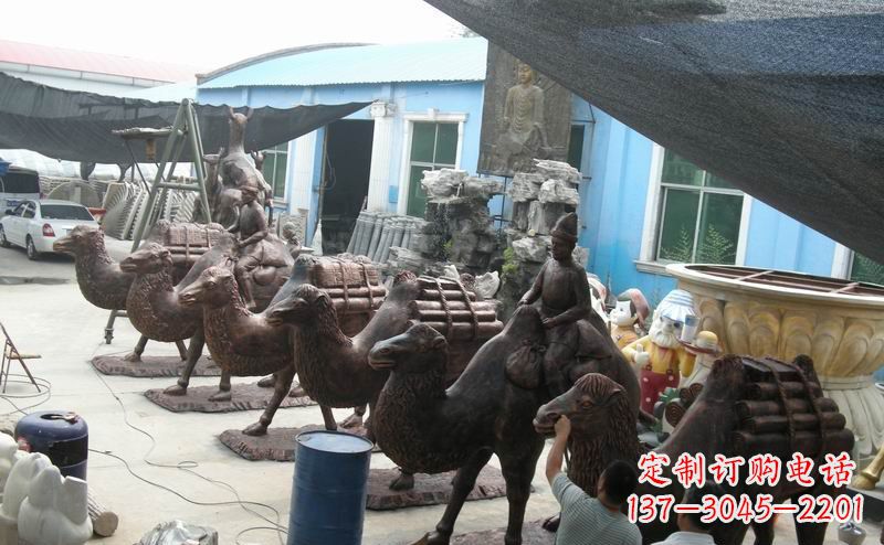 金华骆驼公园动物铜雕魅力无限