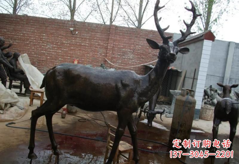 金华唯美的梅花鹿铜雕,让你的家中添彩更有情调