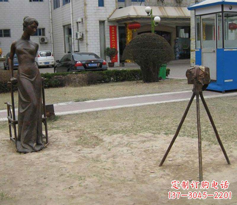 金华中领雕塑是一家专业从事美女铜雕定制的厂家…