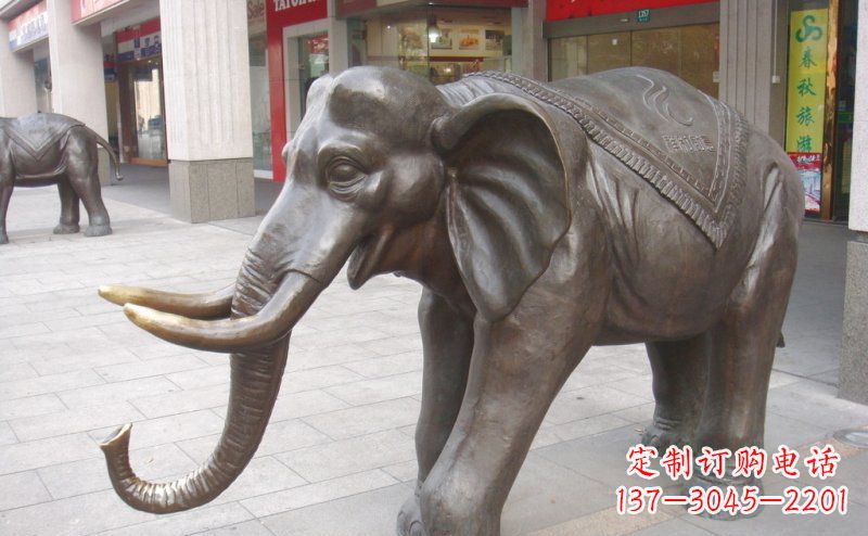 金华祥和如意的铜制大象雕塑