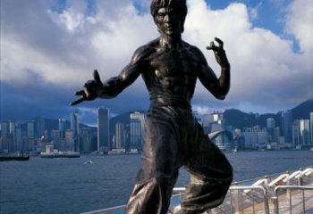 金华标题:李小龙铜雕，让传奇永存