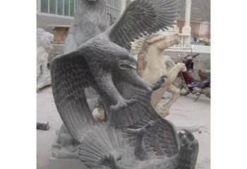 金华中领雕塑推出的石雕老鹰是一款充满生机与力…