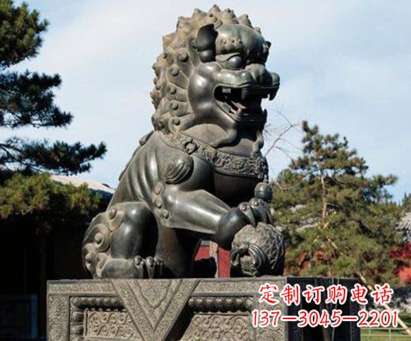 金华完美融合中西文化的铜狮子雕塑
