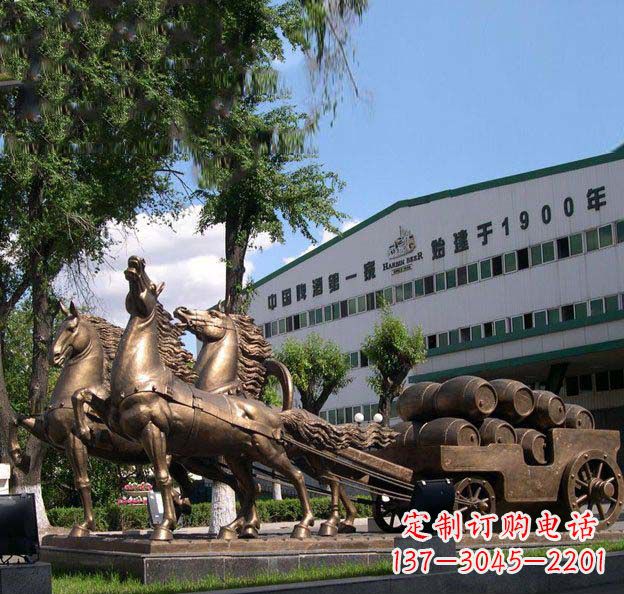 金华追求完美,华丽马车铜雕塑