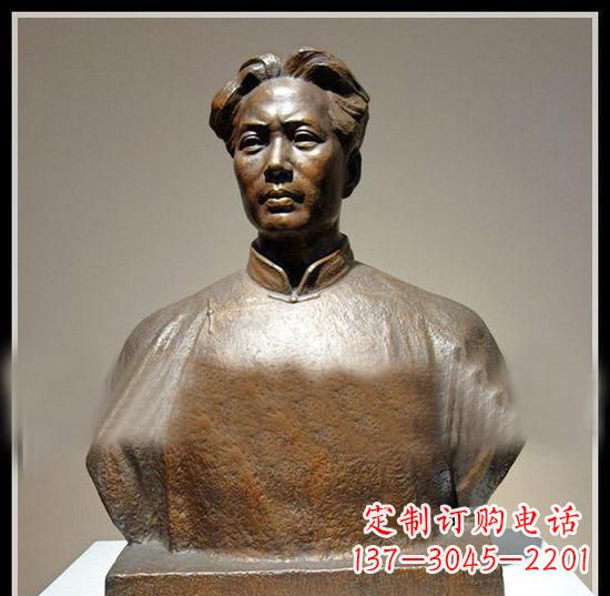 金华青年毛主席胸像铜雕:一份永恒的礼物