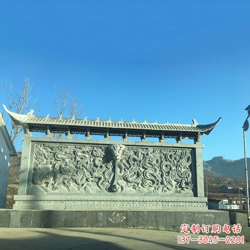 金华青石九龙壁，精美雕塑饰衬城市广场