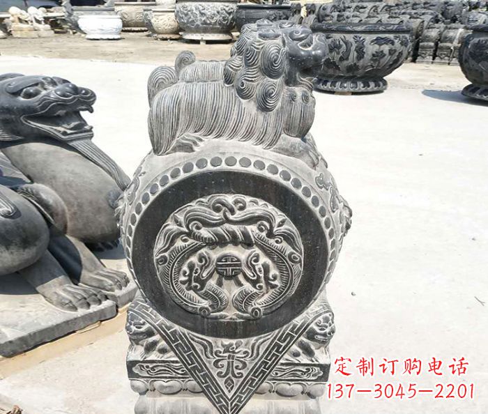 金华精美的青石仿古狮子门墩石雕