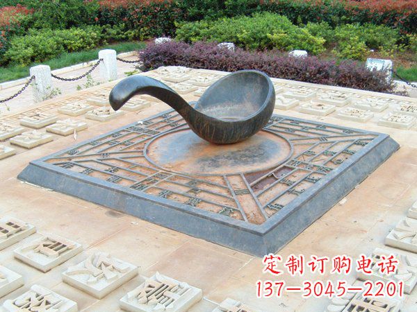 金华青铜司南指南针:体现传统文化的精致雕塑