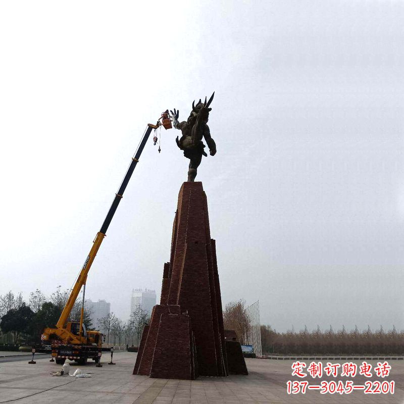 金华神话传说中的夸父逐日雕塑