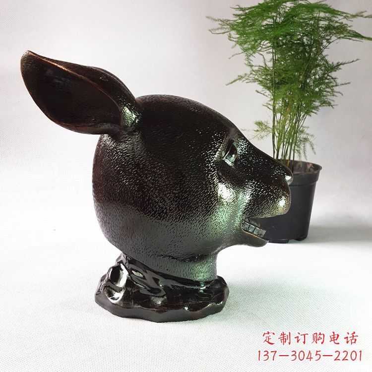 金华表彰传统的中国生肖兔铜铸雕塑