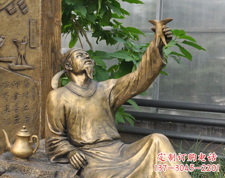 金华象征文学大师李白的铜雕像