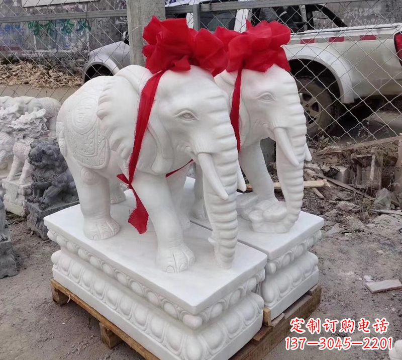 金华元宝驾驭的大象雕塑艺术