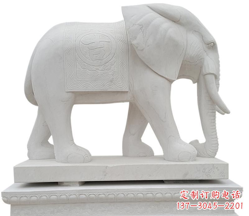 金华石雕公园立式大象雕塑