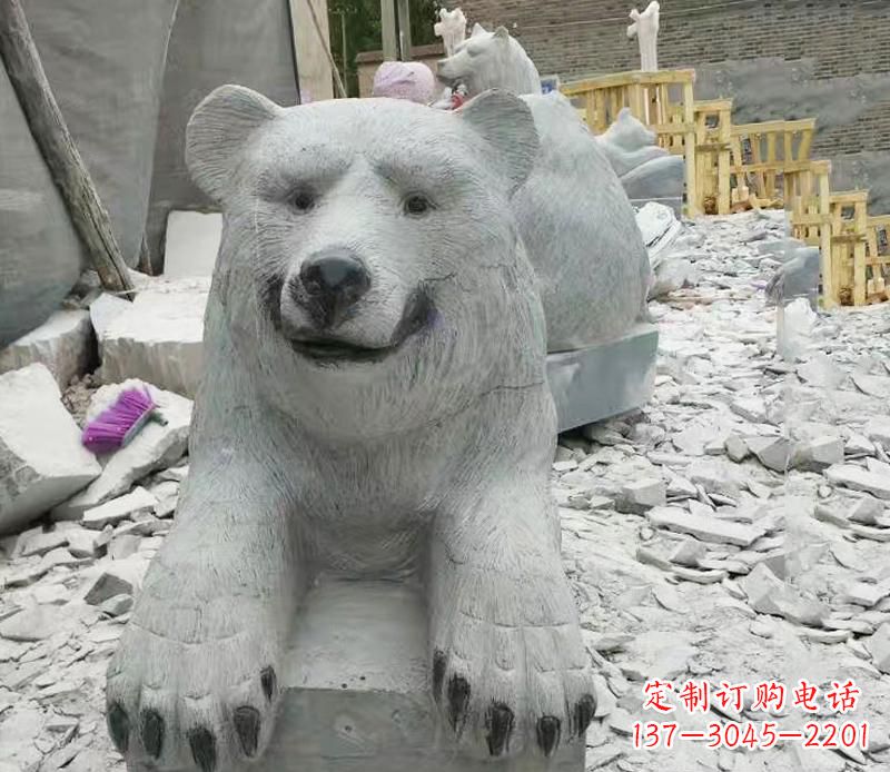 金华高端石雕狗熊雕塑,精致细节,完美还原动物真实感