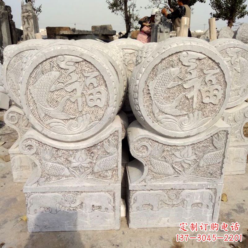 金华精美绝伦的金蟾蜍门墩雕塑