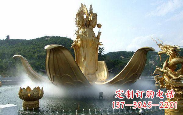 金华寺庙三面观音雕像