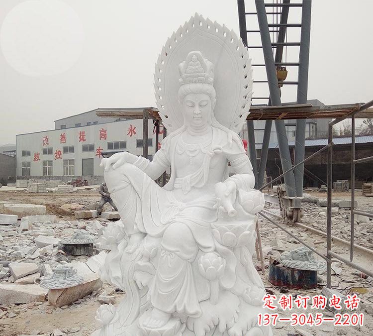 金华寺庙自在观音雕像