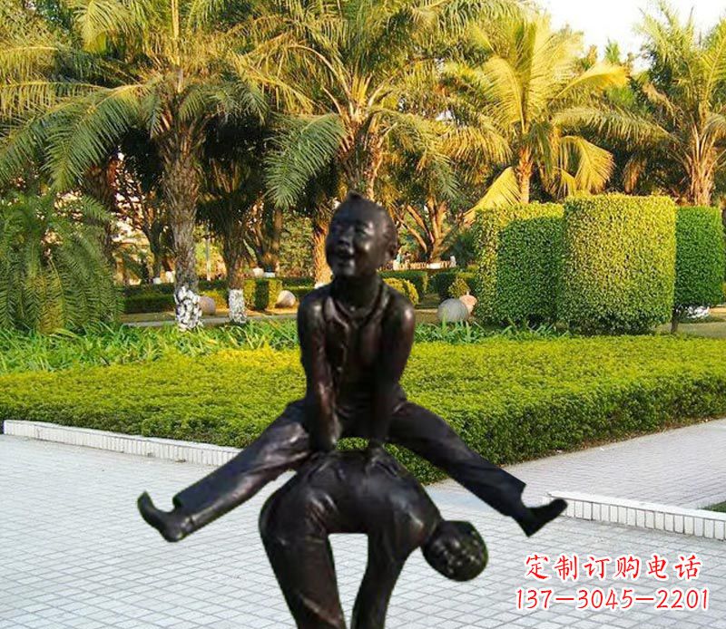 金华跳山羊的儿童铜雕