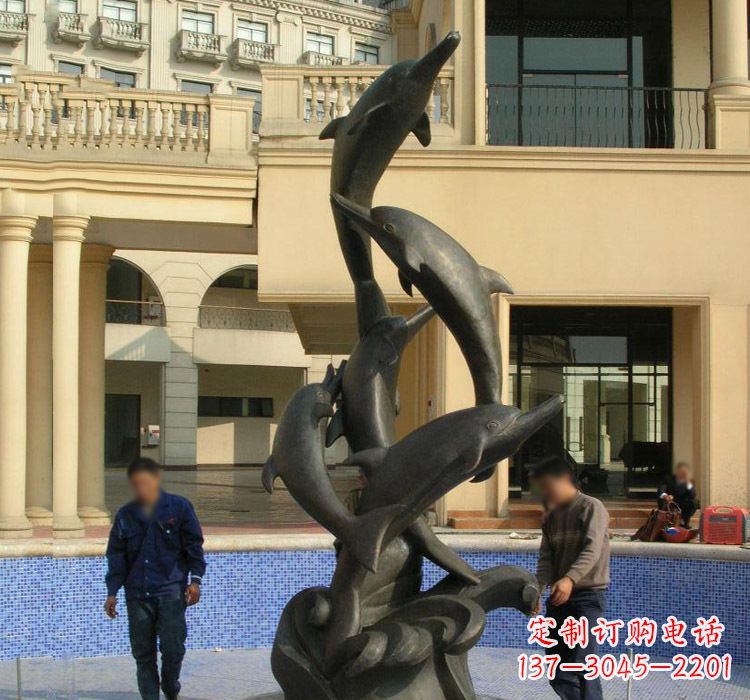 金华跳跃海豚雕塑