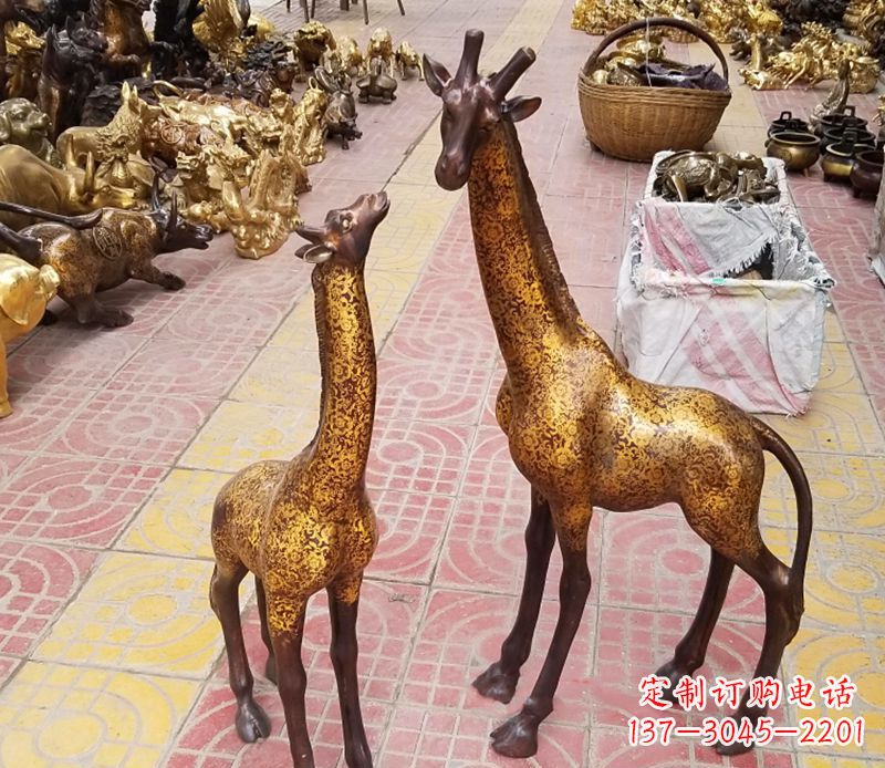 金华铜雕长颈鹿