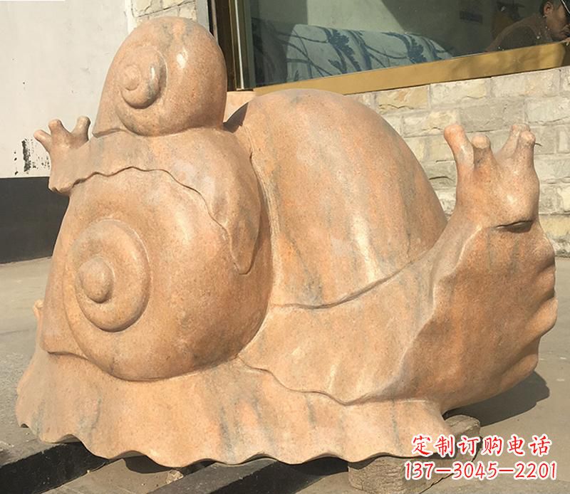 金华晚霞红大型蜗牛母子雕塑