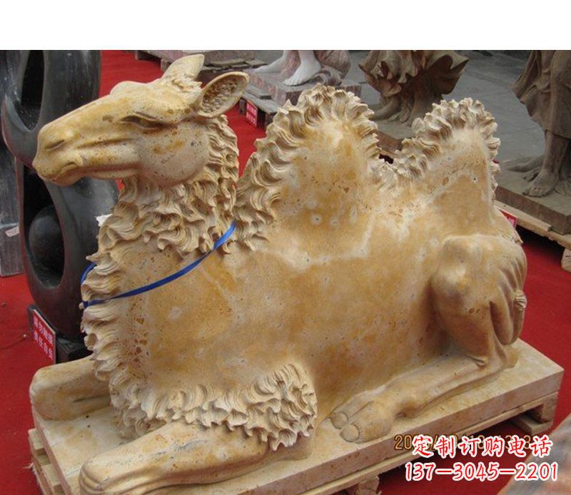 金华晚霞红动物骆驼石雕