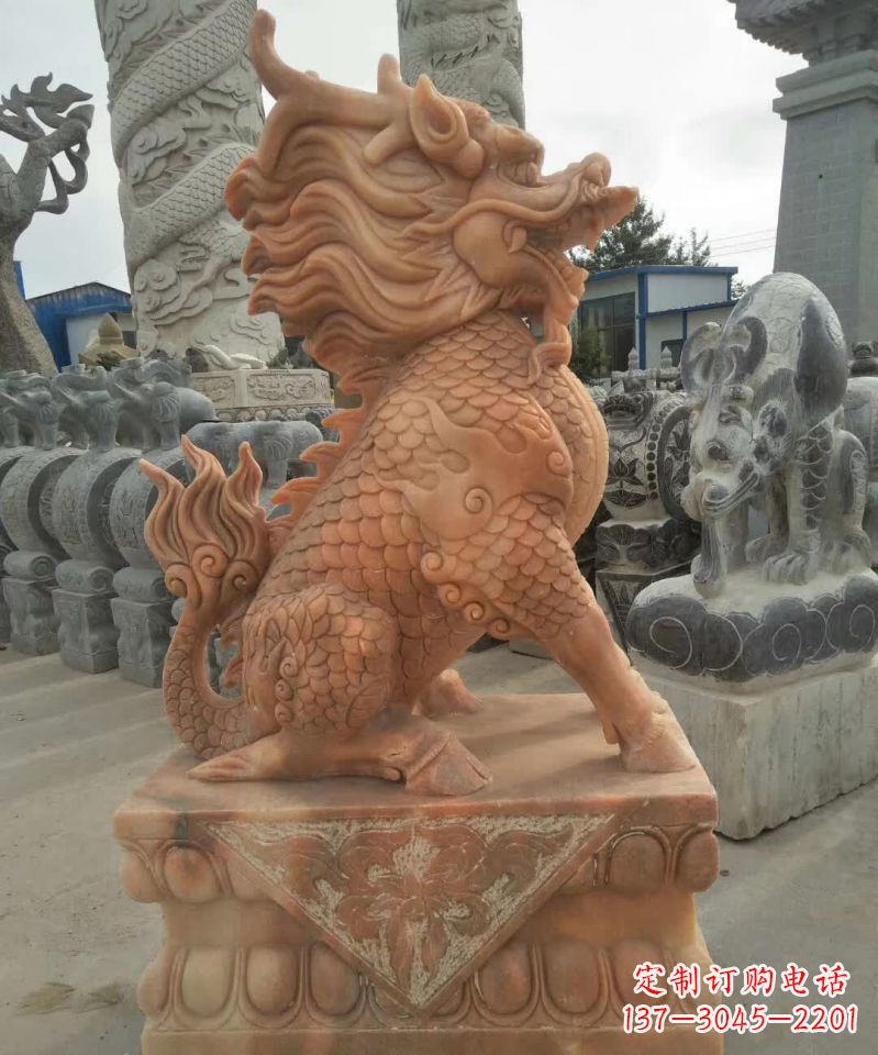 金华晚霞红麒麟雕塑1