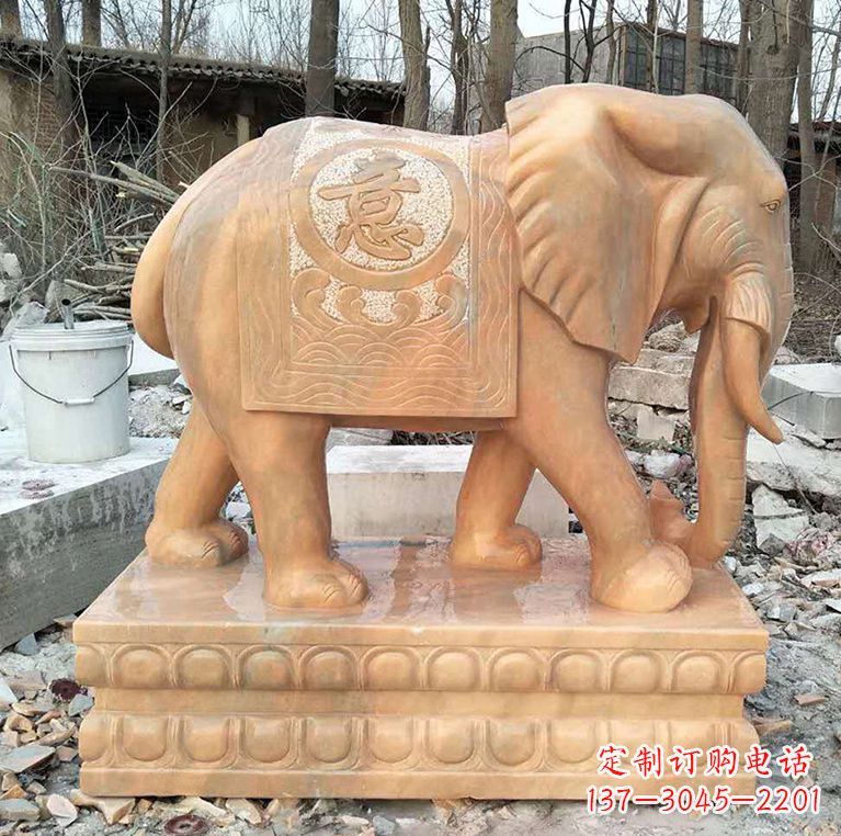 金华晚霞红石材大象雕塑
