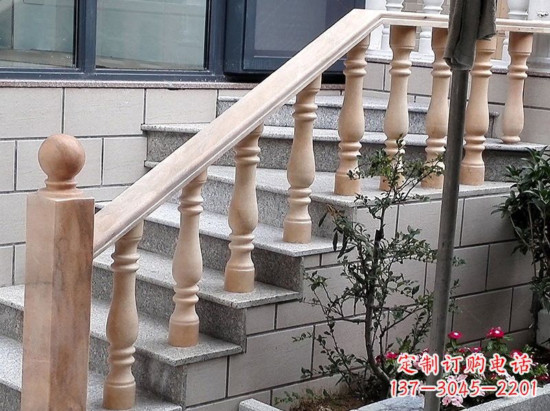 金华晚霞红小区栏杆石雕