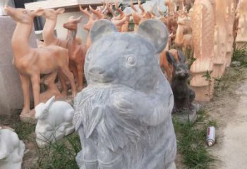 金华青石熊猫雕塑，传承古典文化