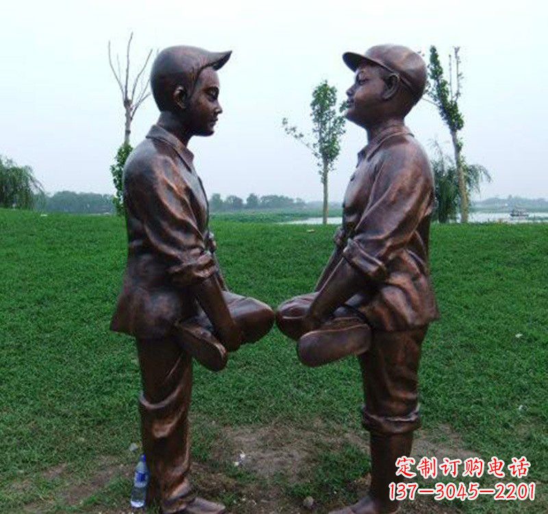 金华小孩斗鸡铸铜雕塑