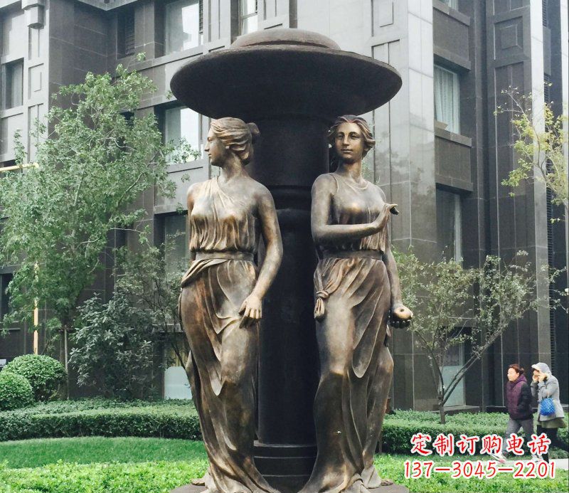 金华小区西方女人人物铜雕