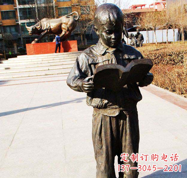 金华校园看书的小学生人物铜雕