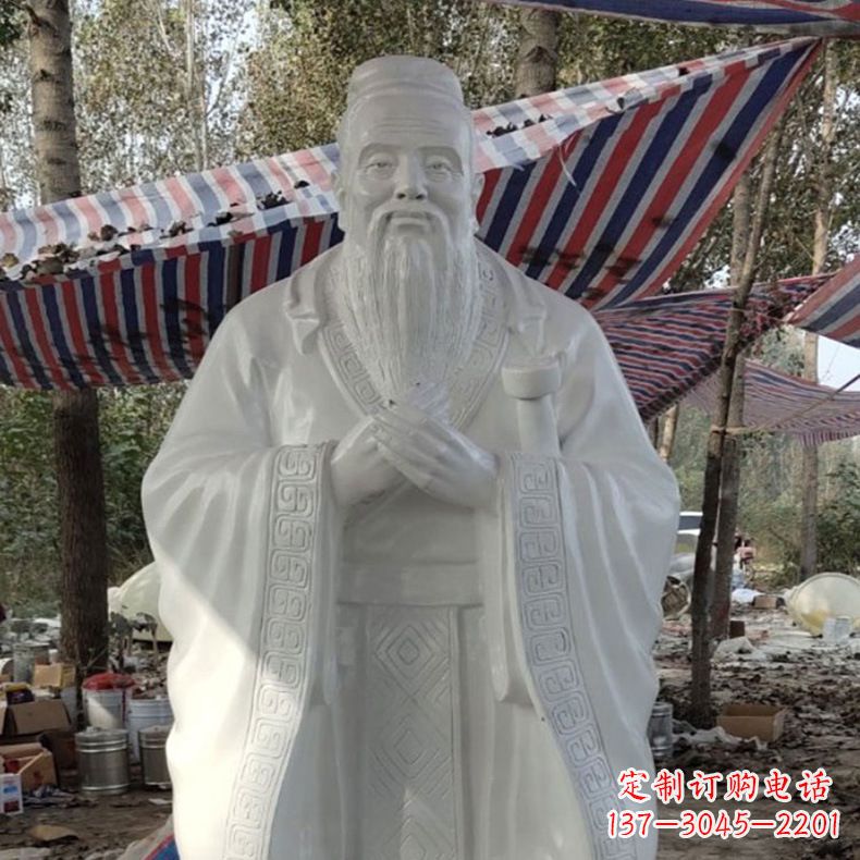 金华校园孔子雕像