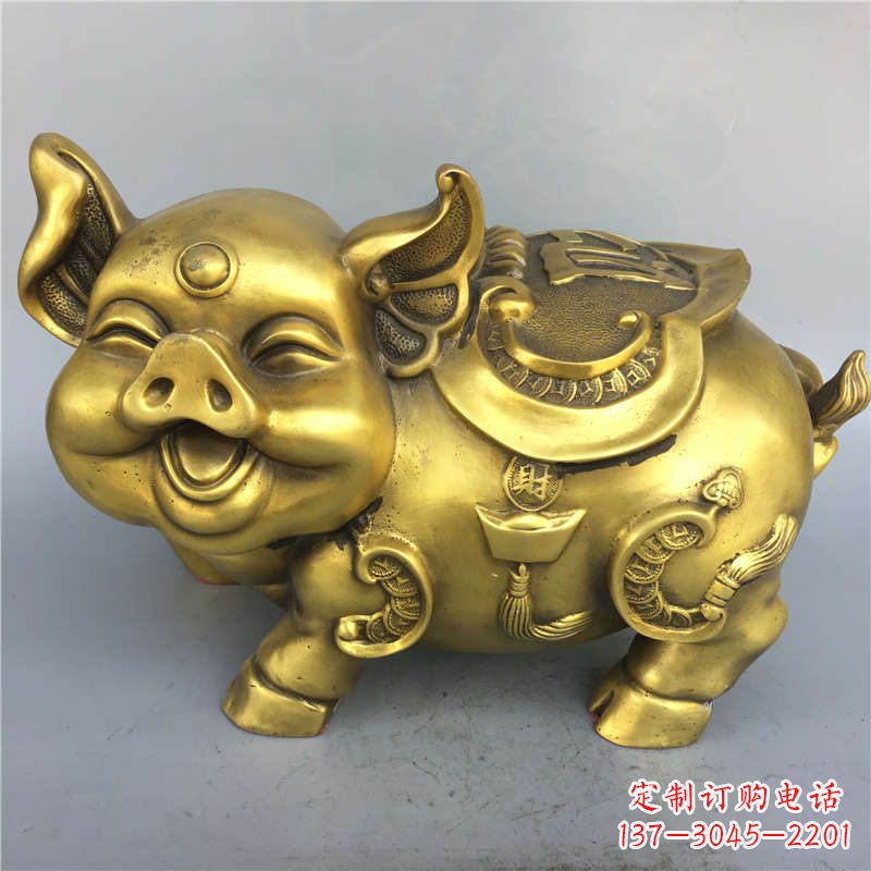 金华招财卡通猪铜雕-企业商场美陈动物生肖风水雕塑摆件