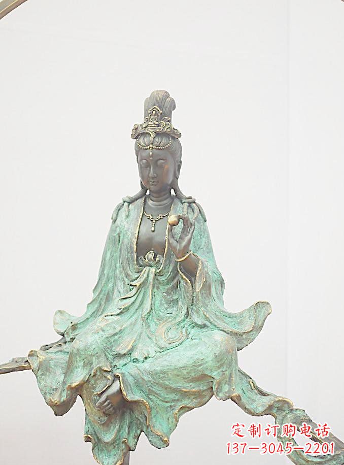 金华铸铜观自在观音雕像