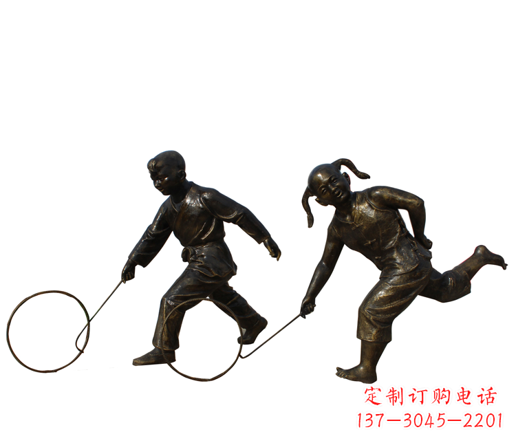 金华公园滚铁环的儿童铜雕